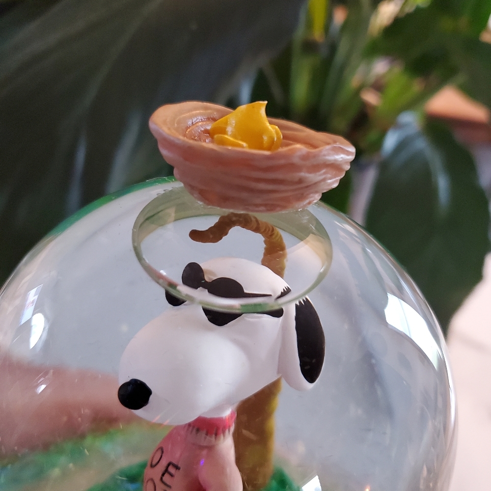 Vintage Snoopy and Woodstock Birds Snowglobe - Picture 14 of 17